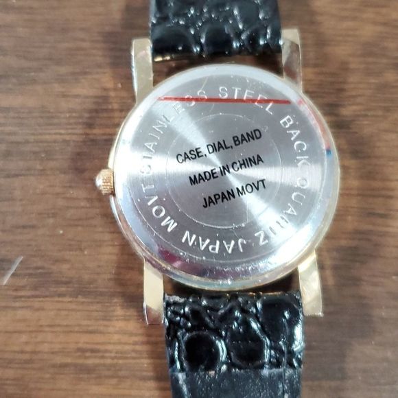 Brand New Quartz Diamond Watch with Reptile Embossed Band - Picture 4 of 7